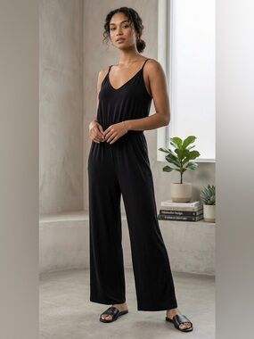 Old NaElegant Black Women's Jumpsuit